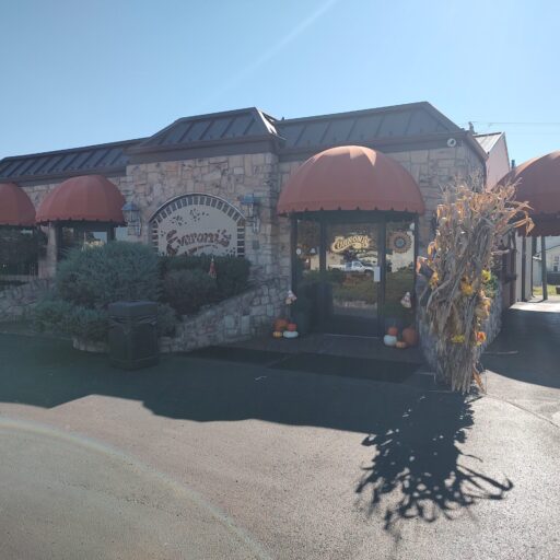 Evaroni's restaurant on Oak Street